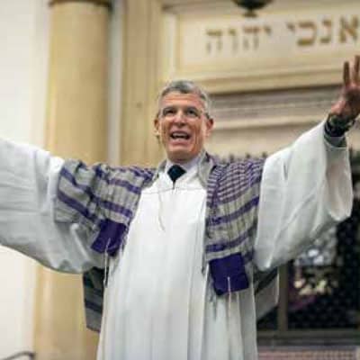 Rabbi Rick Jacobs delivers the sermon at Ohef Sholom Temple’s rededication service.