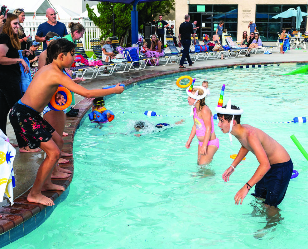 Pool competition, Unicorn Ring Toss.