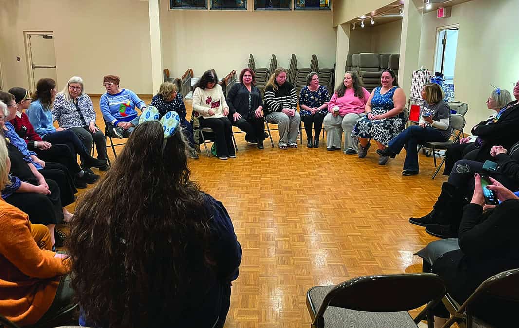 Beach Sisterhood holds annual Hannukah celebration