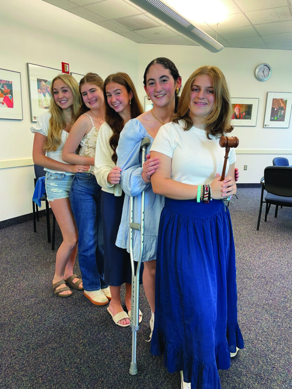 Simcha BBG board: Hattie Friedman, Amelia Portnoy, Skylar Caplan, Chloe Zuckerman, and Lainey Goldman. Not in the photograph: Leah Steerman and Sammi Jankel.