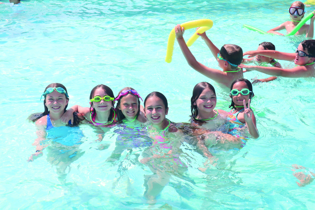 What is better than being with old friends in the JCC pool? Isla Cutrell, Avery Goldstein, Emerson Branham, Harper Warranch, Quinn Schulz, and Hadley Kaprielian.
