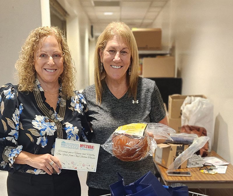 Challah to cards: a community effort for Rosh Hashanah outreach