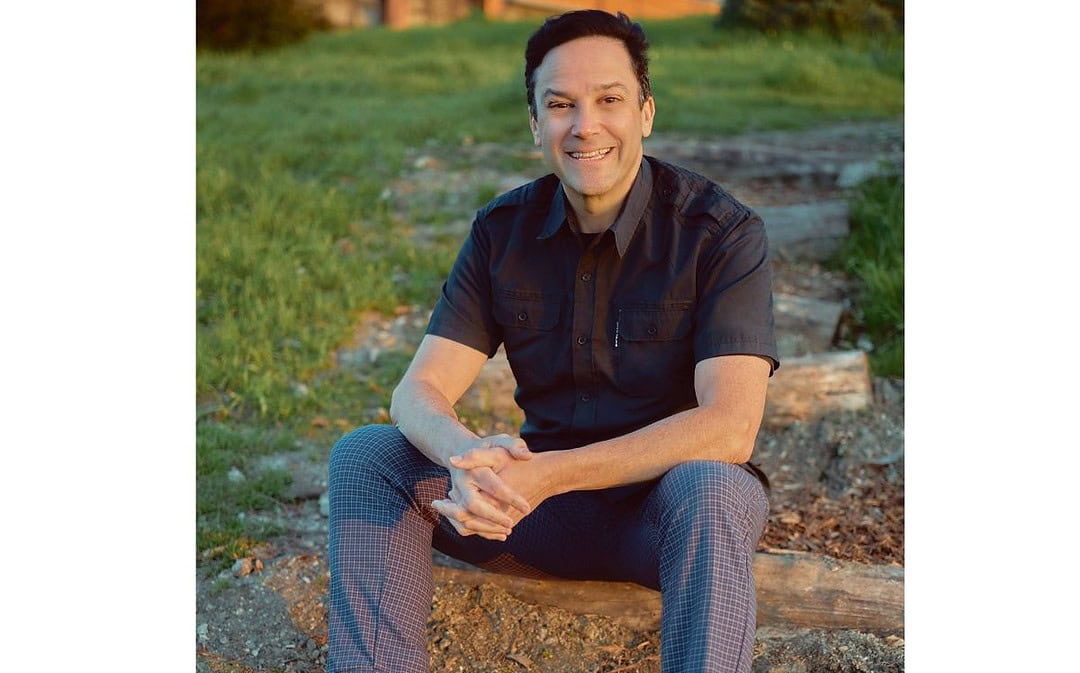 Master storyteller Corey Rosen returns to Tidewater for a week of stories, laughter, and inspiration. A Story for Everything: 