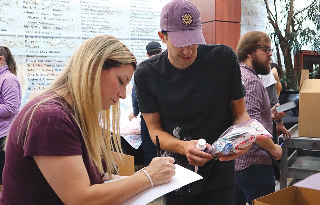 UJFT Volunteer Days create community, gratitude, and celebration 