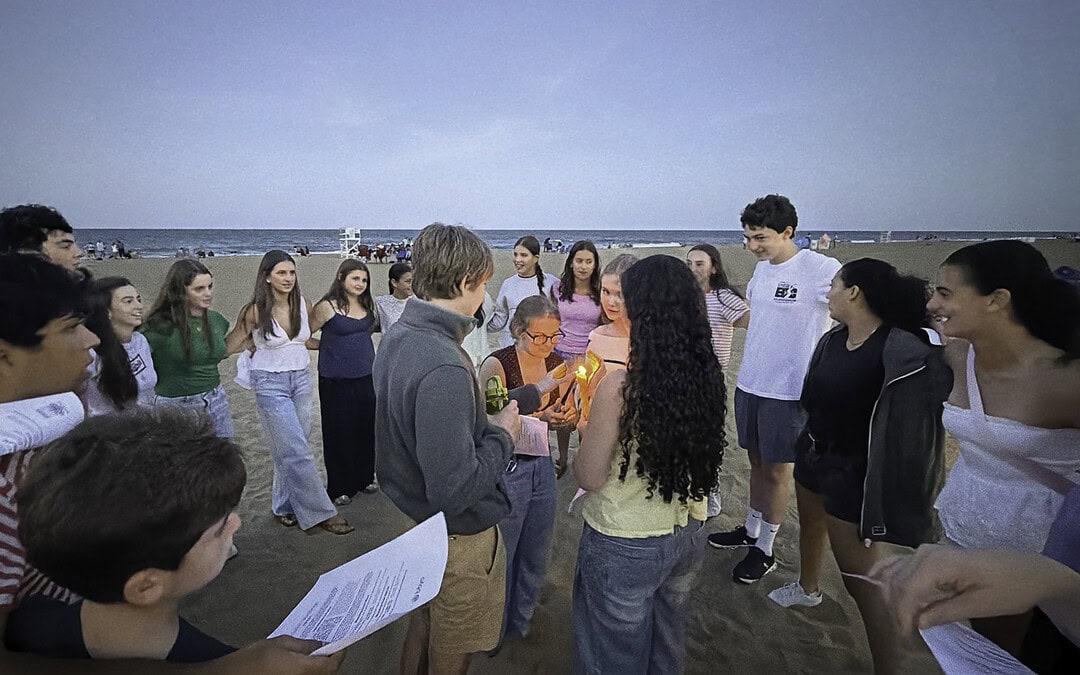 Tidewater BBYO’s annual kickoff started with Havdalah, ended with games